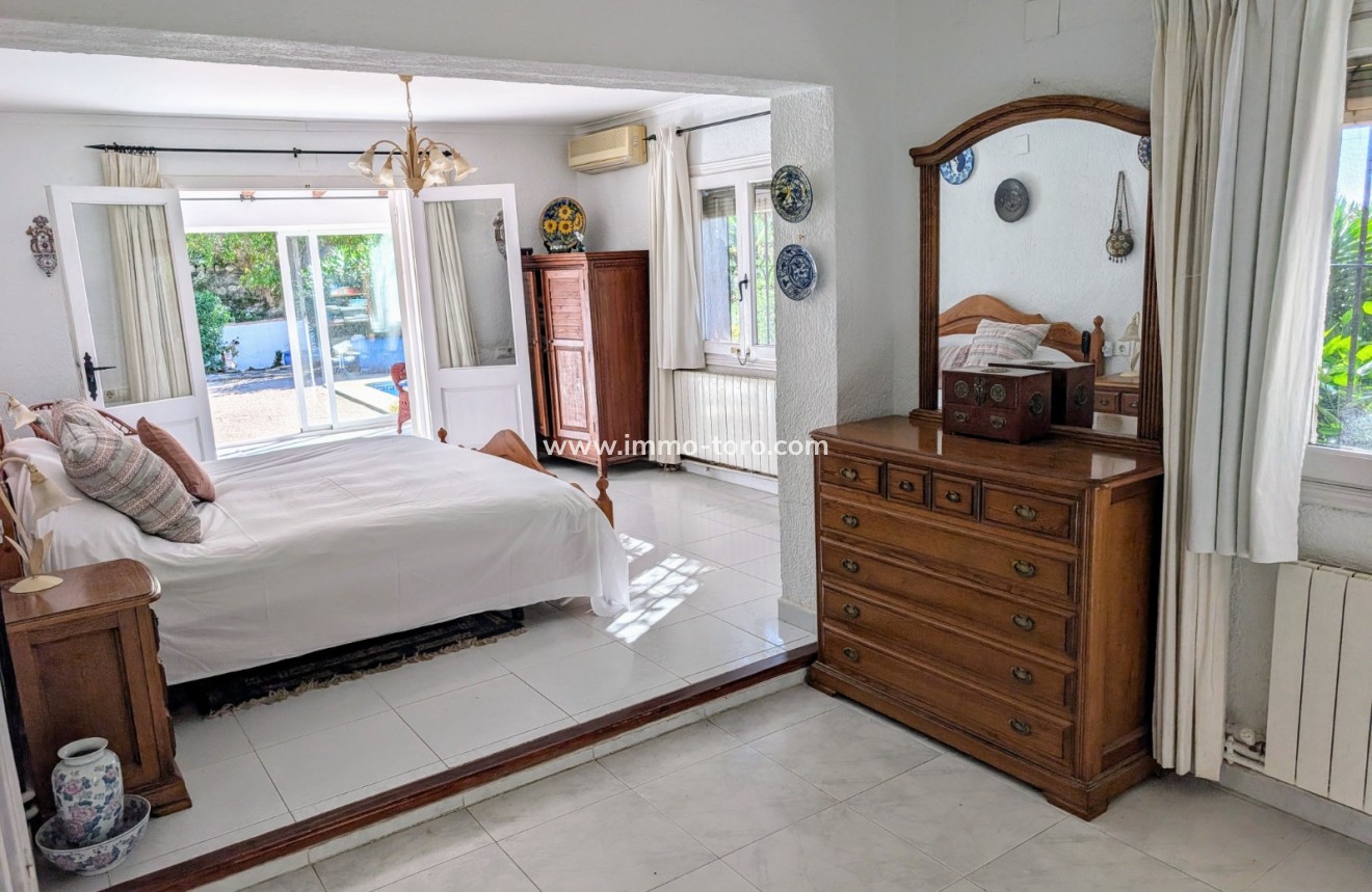 Venta - Villa / Chalet - Benitachell