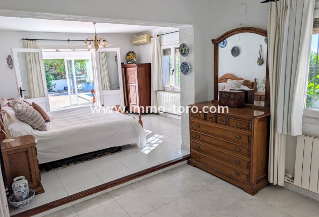 Venta - Villa / Chalet - Benitachell