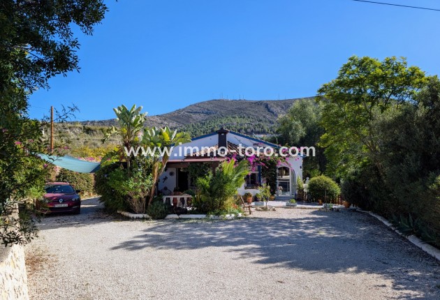 Venta - Villa / Chalet - Benitachell
