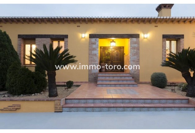 Venta - Villa / Chalet - Jalon - Jalón