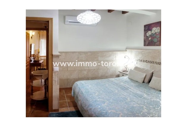 Venta - Villa / Chalet - Jalon - Jalón