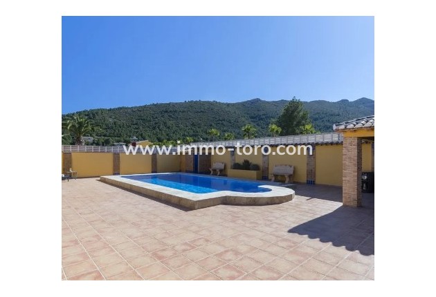 Venta - Villa / Chalet - Jalon - Jalón