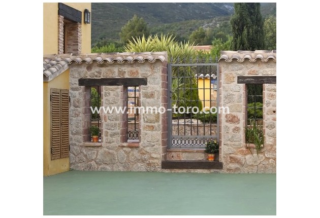 Venta - Villa / Chalet - Jalon - Jalón