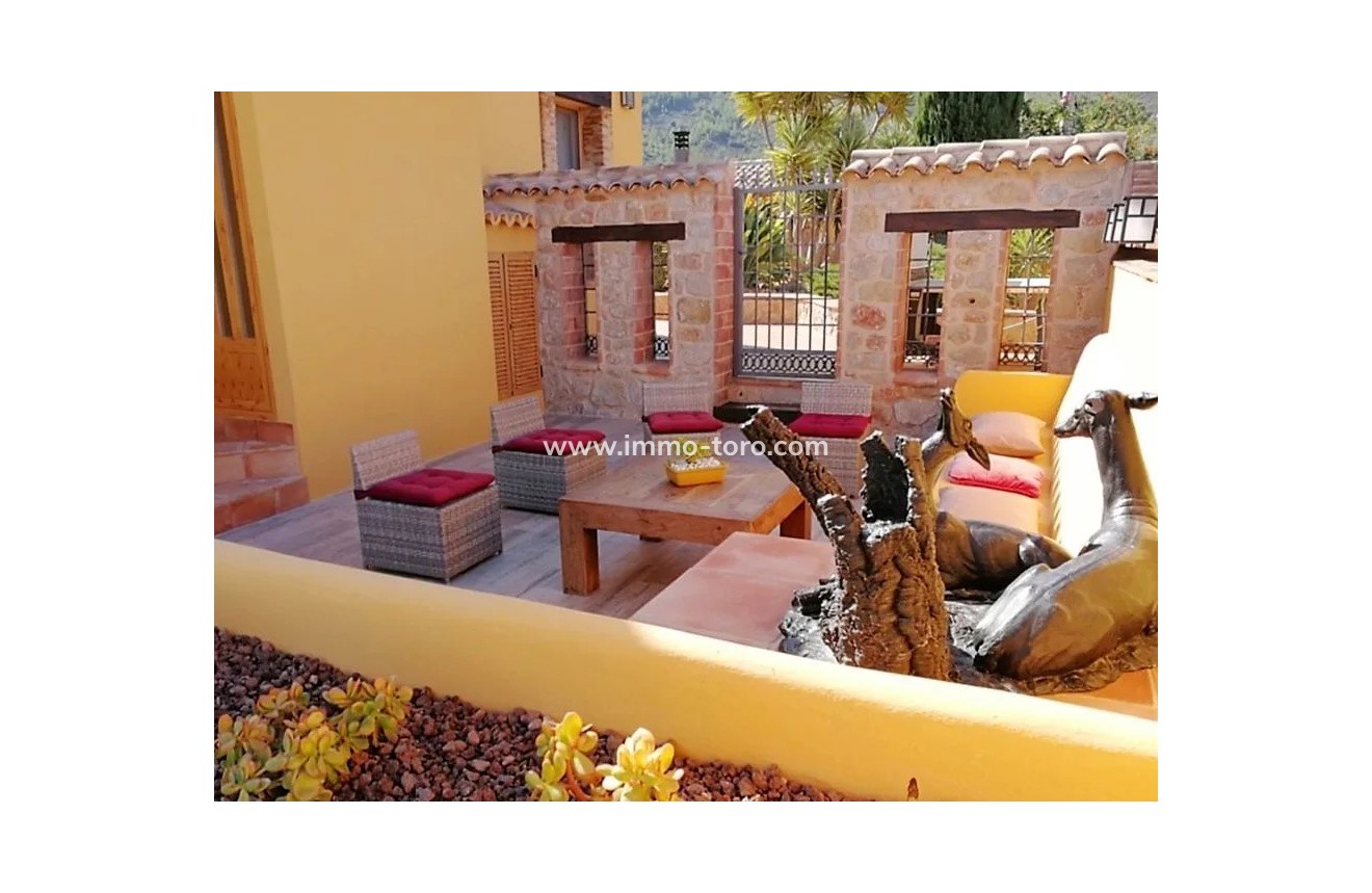 Venta - Villa / Chalet - Jalon - Jalón