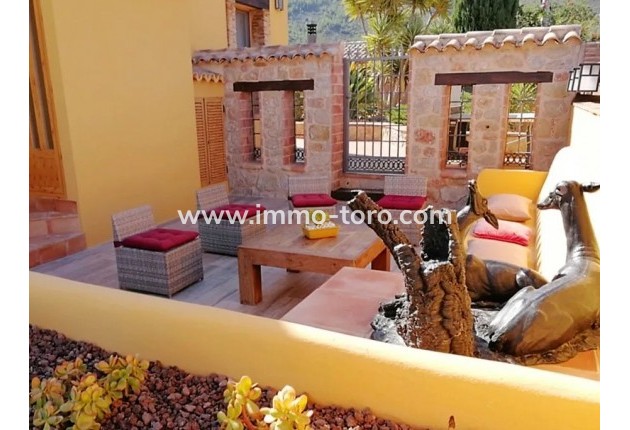 Venta - Villa / Chalet - Jalon - Jalón