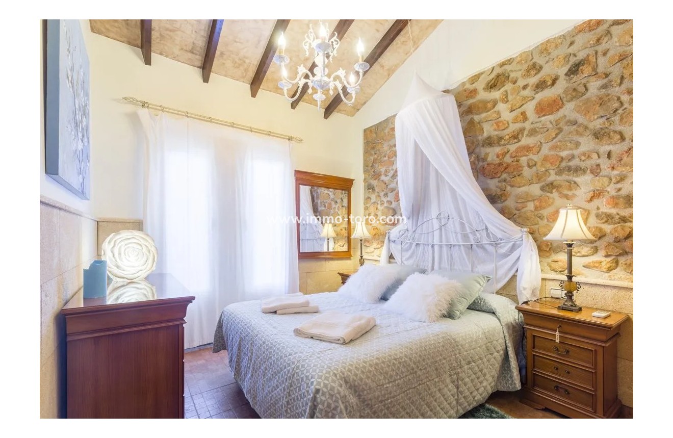 Venta - Villa / Chalet - Jalon - Jalón