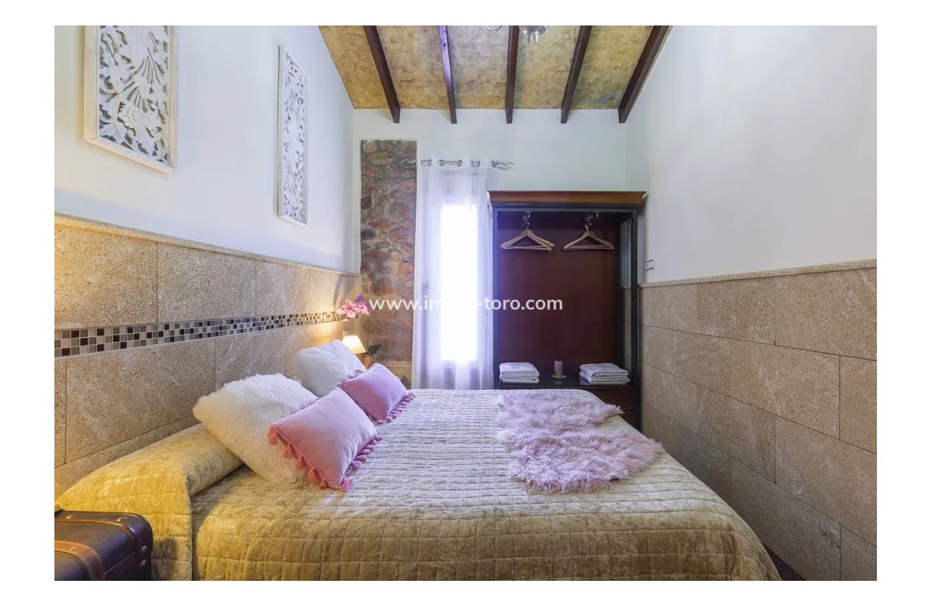 Venta - Villa / Chalet - Jalon - Jalón