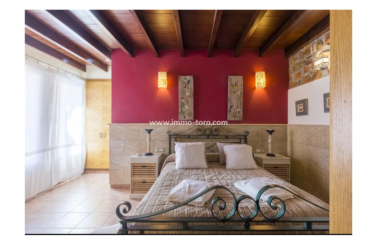 Venta - Villa / Chalet - Jalon - Jalón