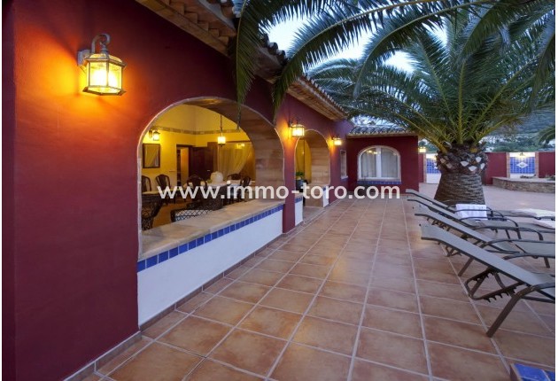 Venta - Villa / Chalet - Jalon - Jalón