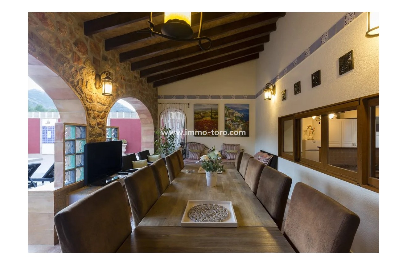 Venta - Villa / Chalet - Jalon - Jalón