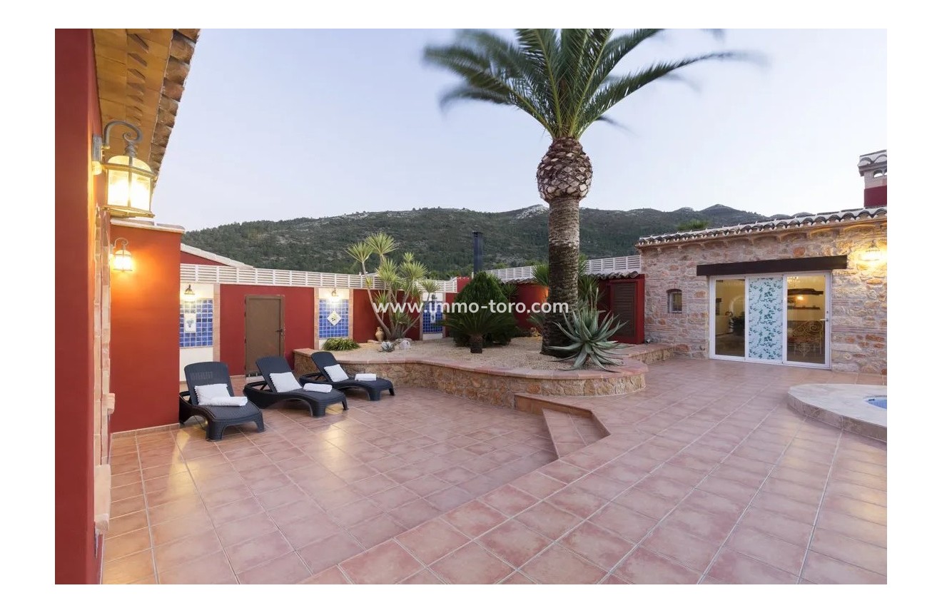 Venta - Villa / Chalet - Jalon - Jalón