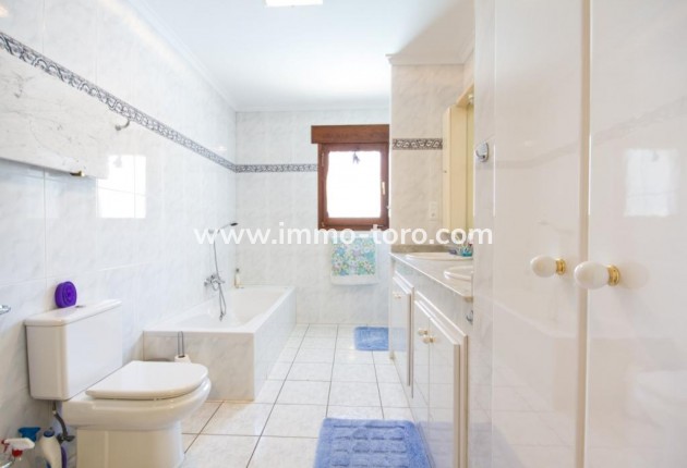 Herverkoop - Villa - Orba