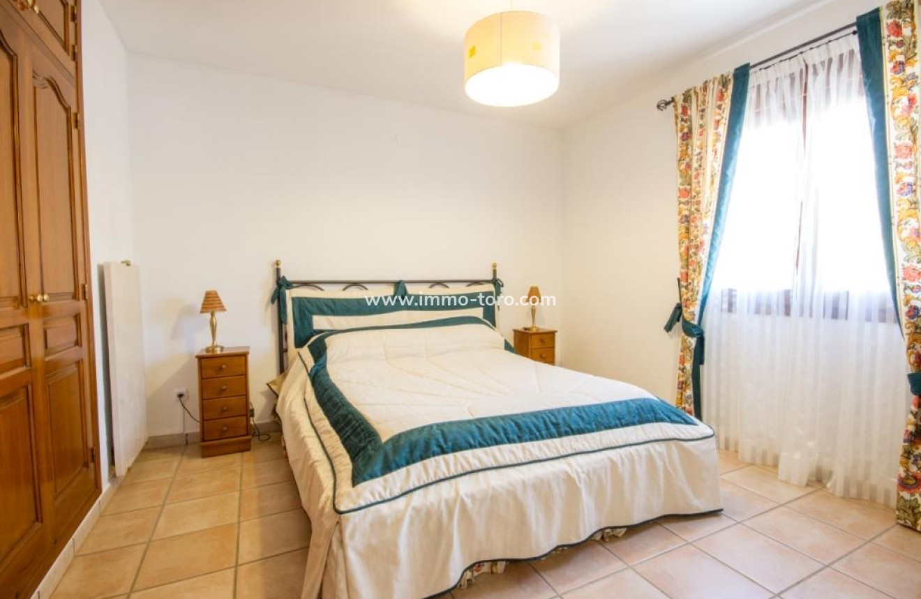 Herverkoop - Villa - Orba