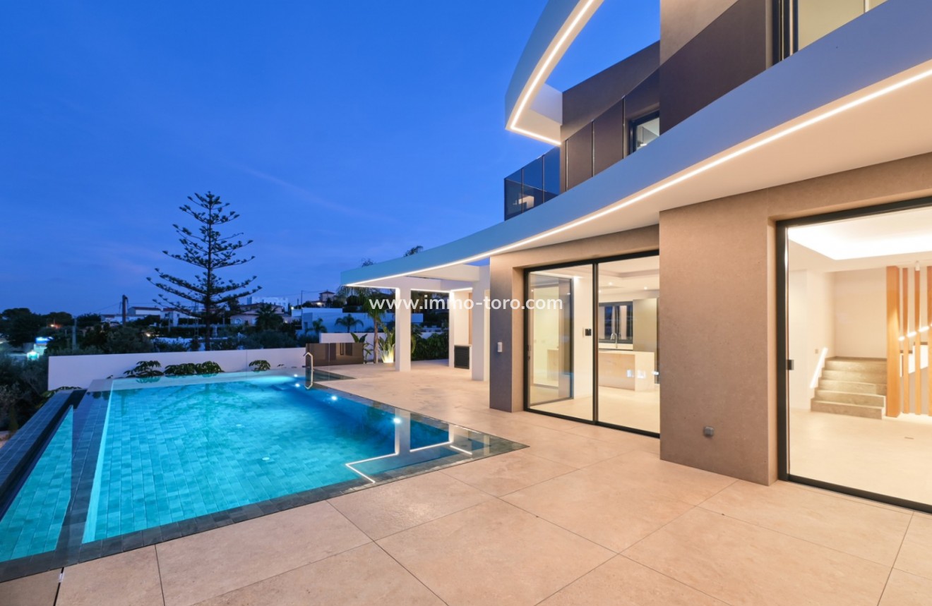 Venta - Villa / Chalet - Benissa