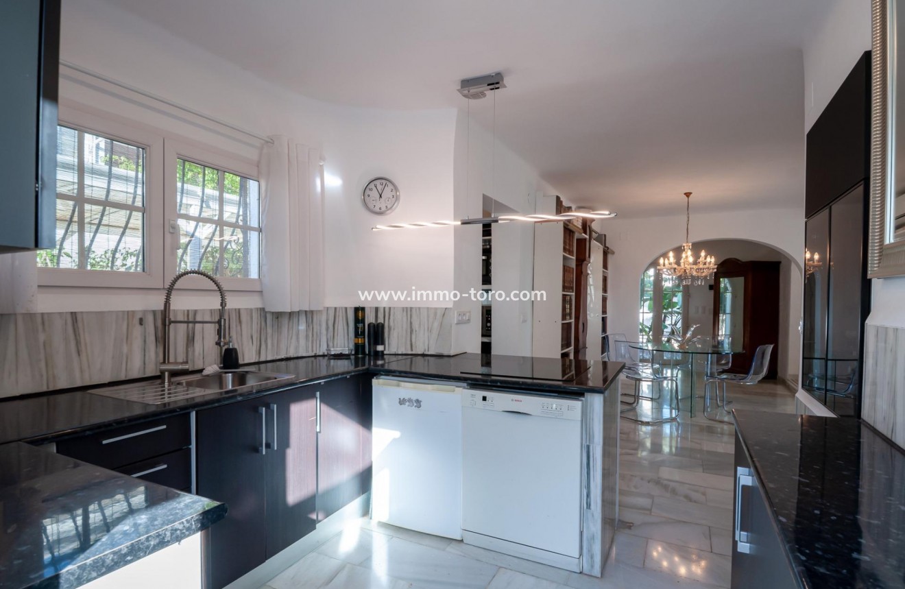 Resale - Villa - Calpe - La Canuta