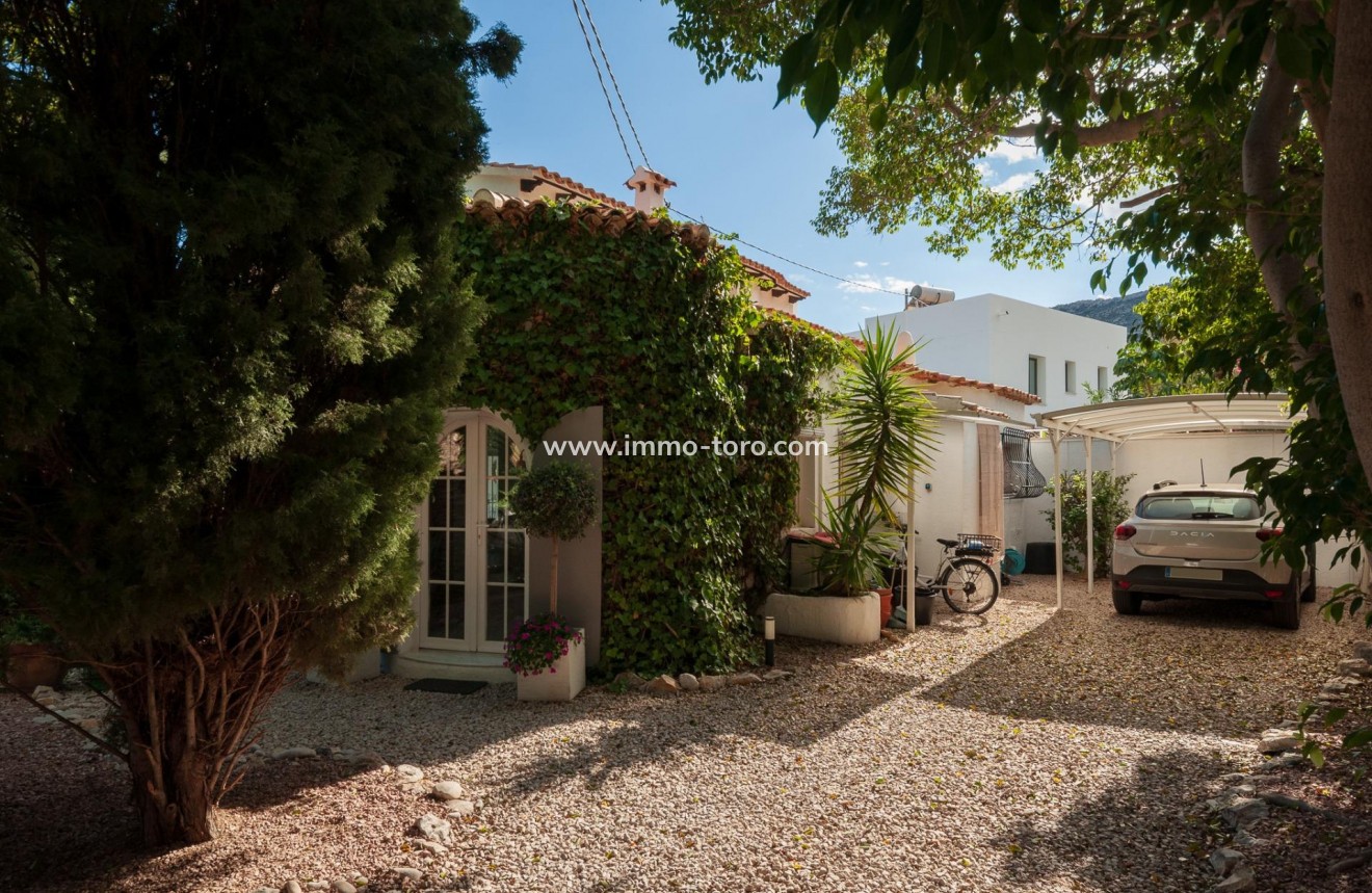 Resale - Villa - Calpe - La Canuta