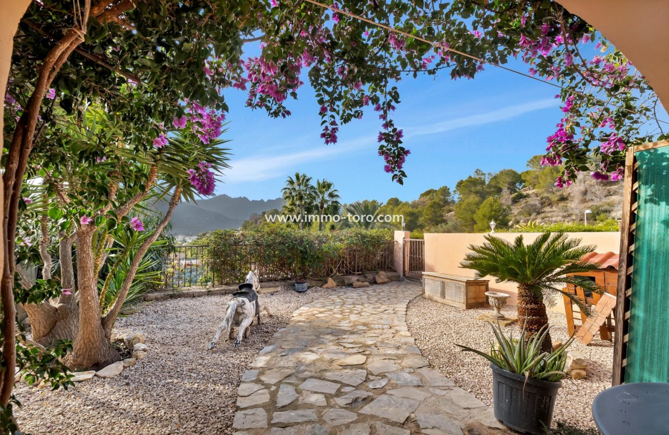 Herverkoop - Semi - Calpe - Cometa-Carrió