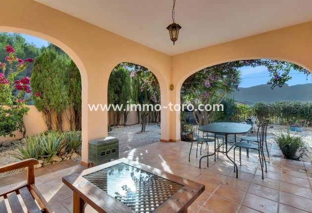 Herverkoop - Semi - Calpe - Cometa-Carrió