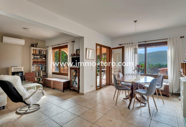 Herverkoop - Semi - Calpe - Cometa-Carrió