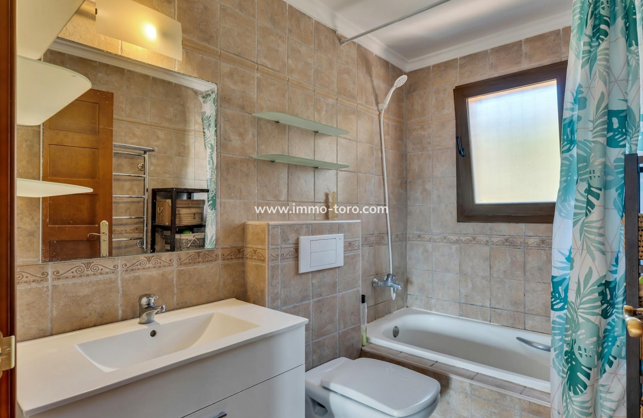 Herverkoop - Semi - Calpe - Cometa-Carrió