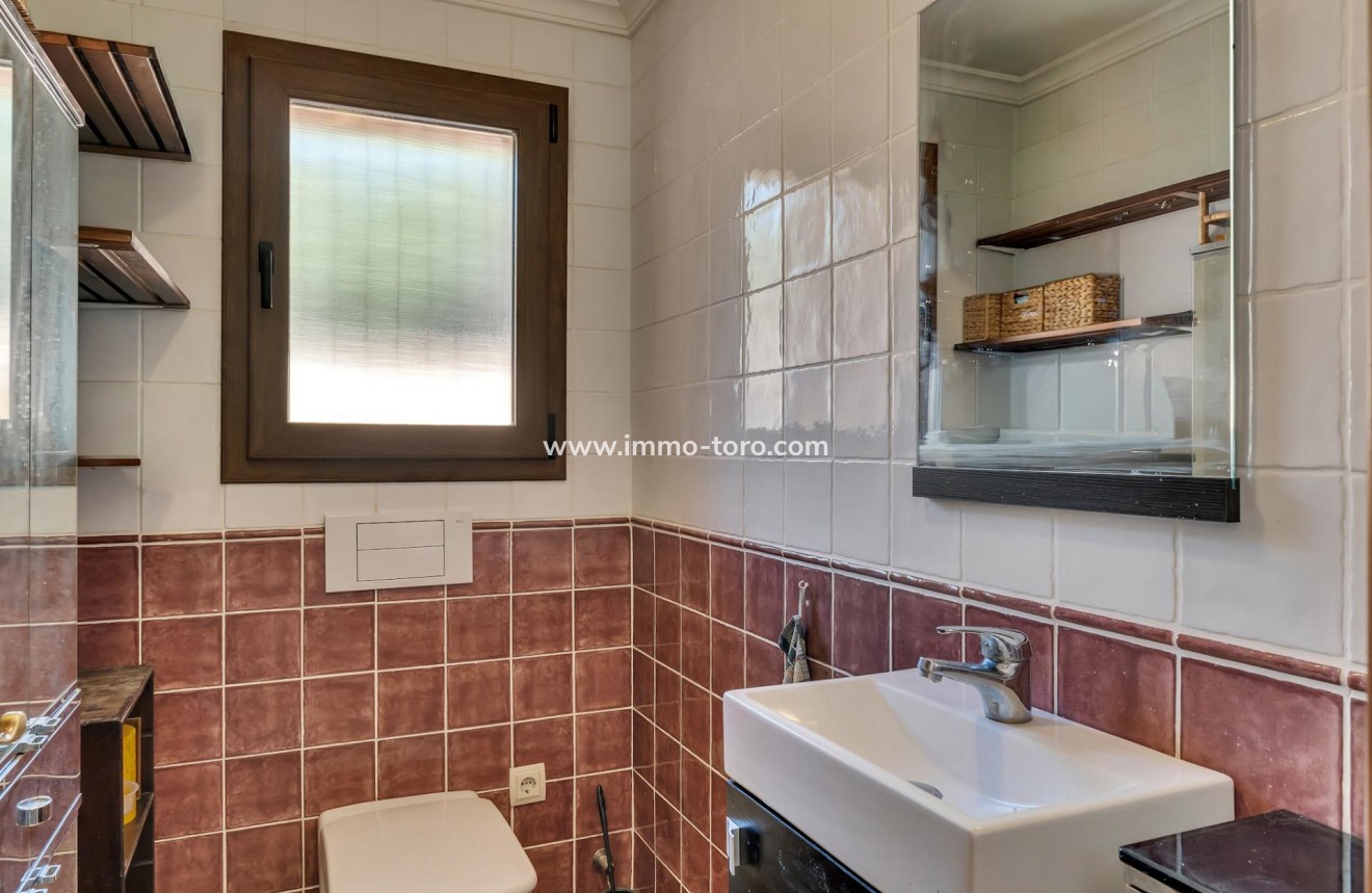 Herverkoop - Semi - Calpe - Cometa-Carrió