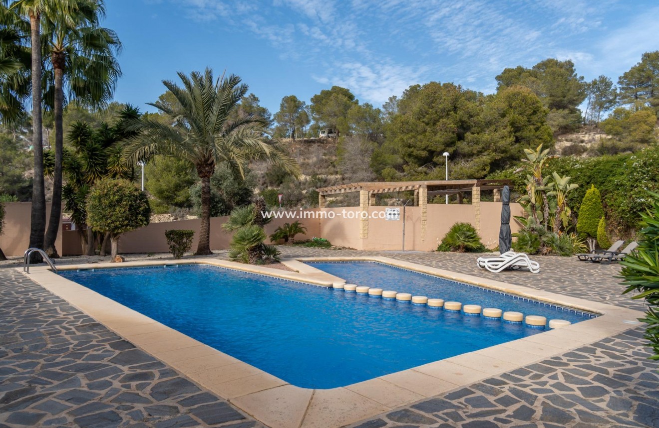 Herverkoop - Semi - Calpe - Cometa-Carrió