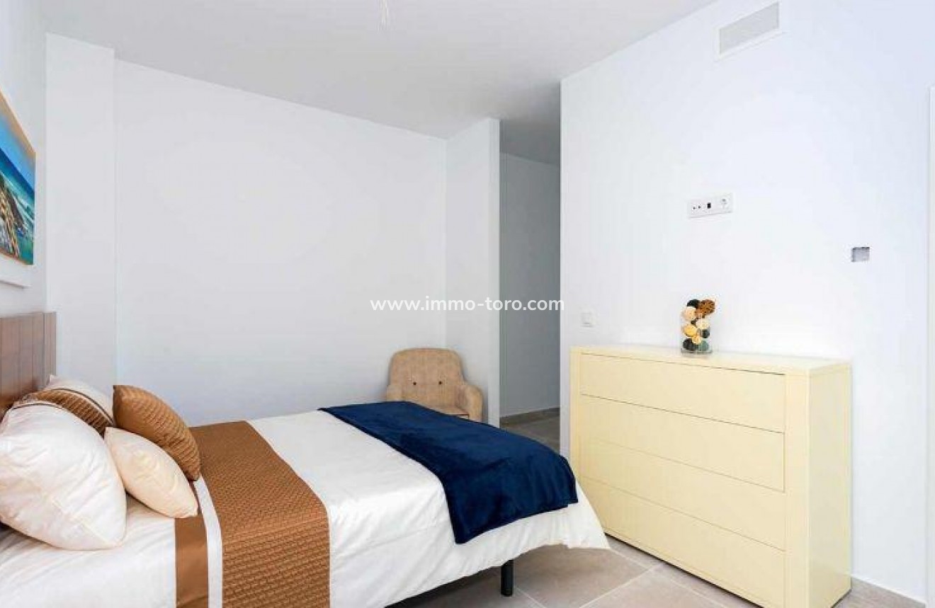 New Build - Detached house / Townhouse - Daya Nueva - CENTRO