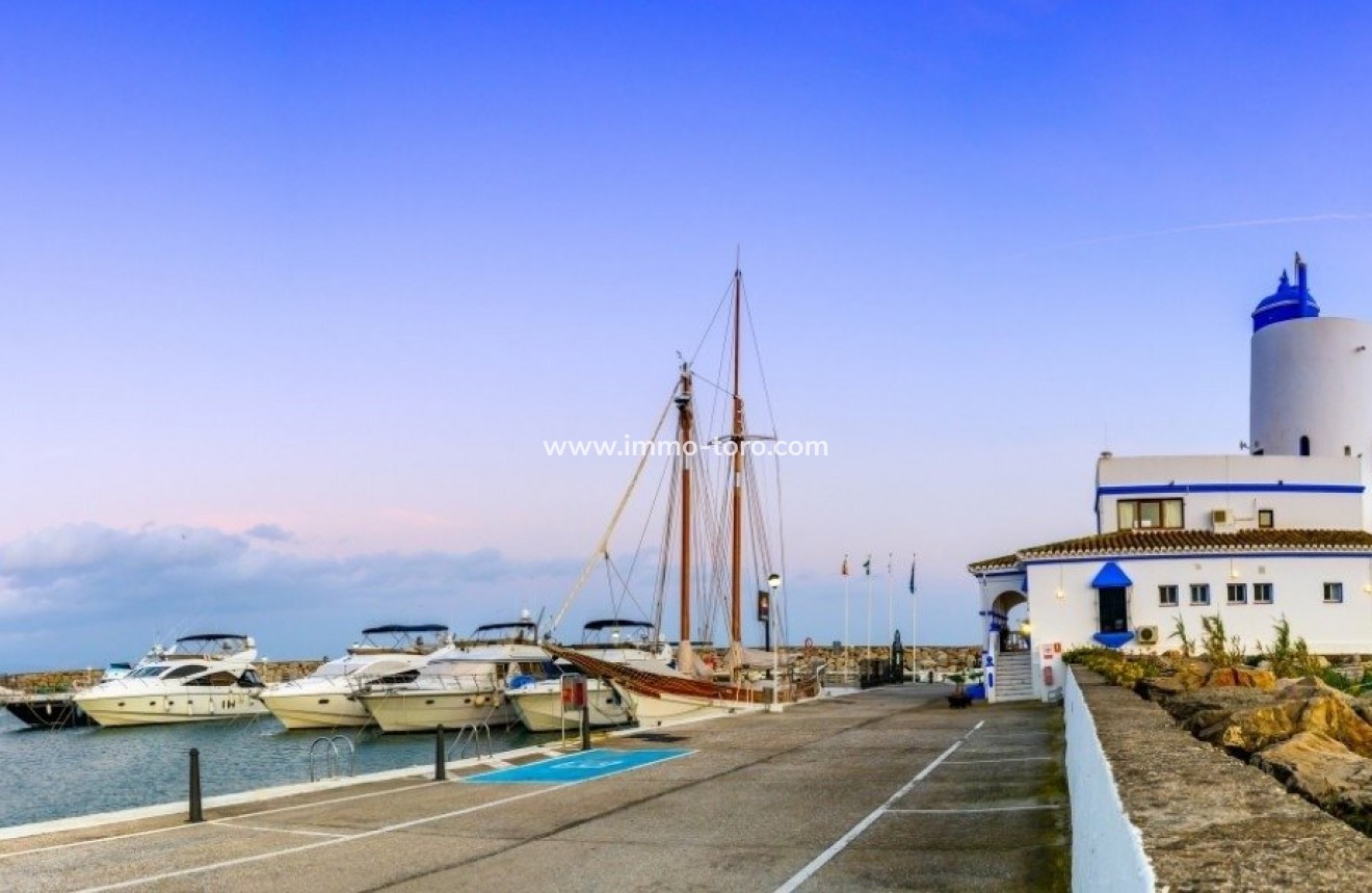 New Build - Detached house / Townhouse - Manilva - Punta chullera