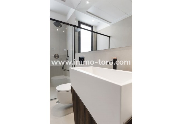 Nueva construcción  - Villa / Chalet - La Finca Golf