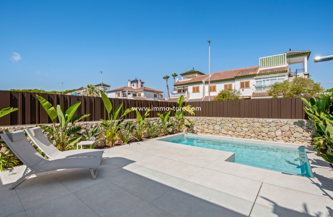 Nueva construcción  - Villa / Chalet - Pilar de la Horadada - Pilar De La Horadada