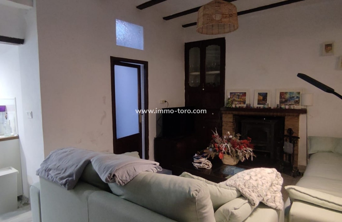 Herverkoop - Dorpshuis - Castell de Castells