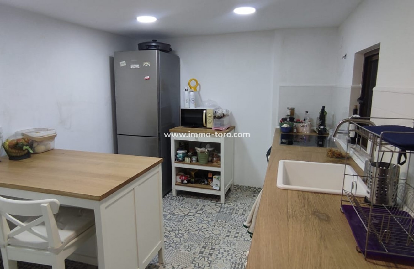 Herverkoop - Dorpshuis - Castell de Castells