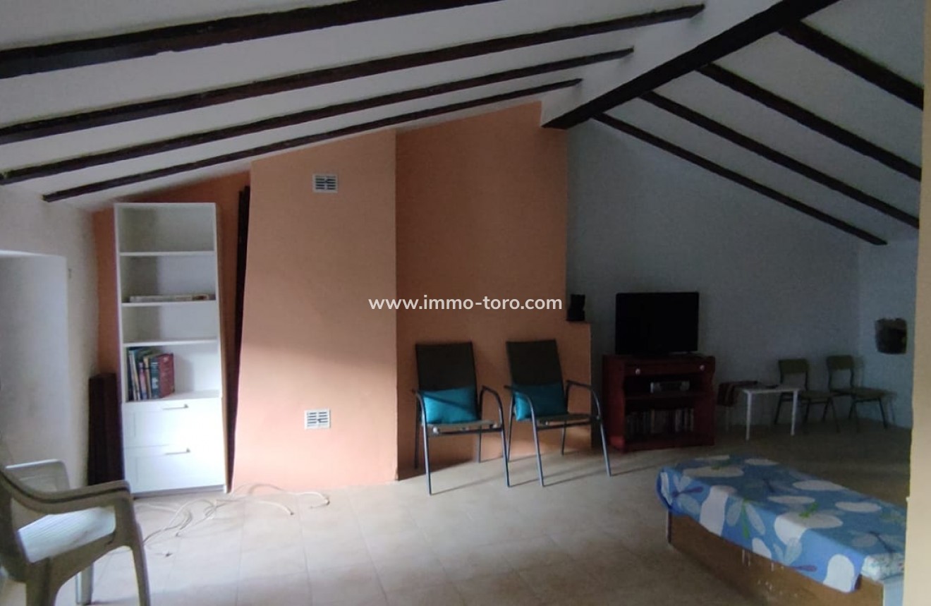 Herverkoop - Dorpshuis - Castell de Castells