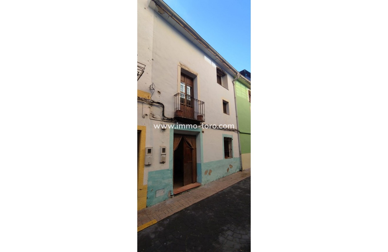 Herverkoop - Dorpshuis - Castell de Castells