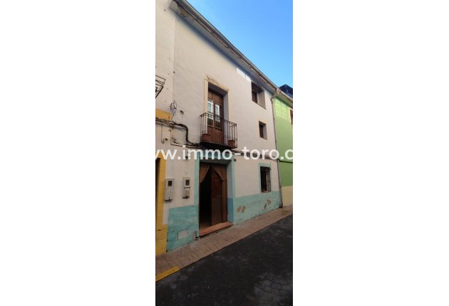 Herverkoop - Dorpshuis - Castell de Castells