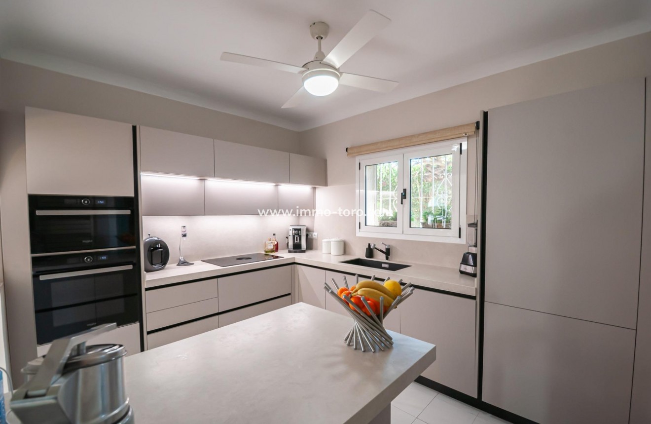 Resale - Villa - Calpe - Enchinent