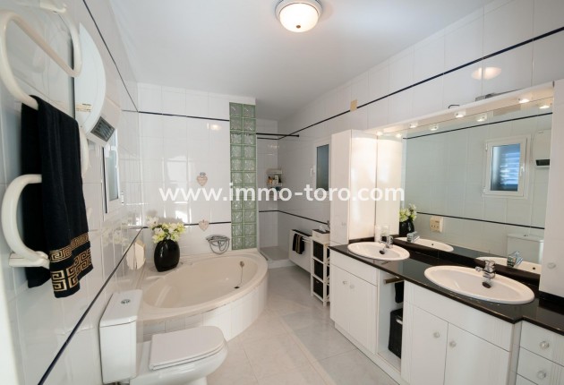 Resale - Villa - Calpe - Enchinent