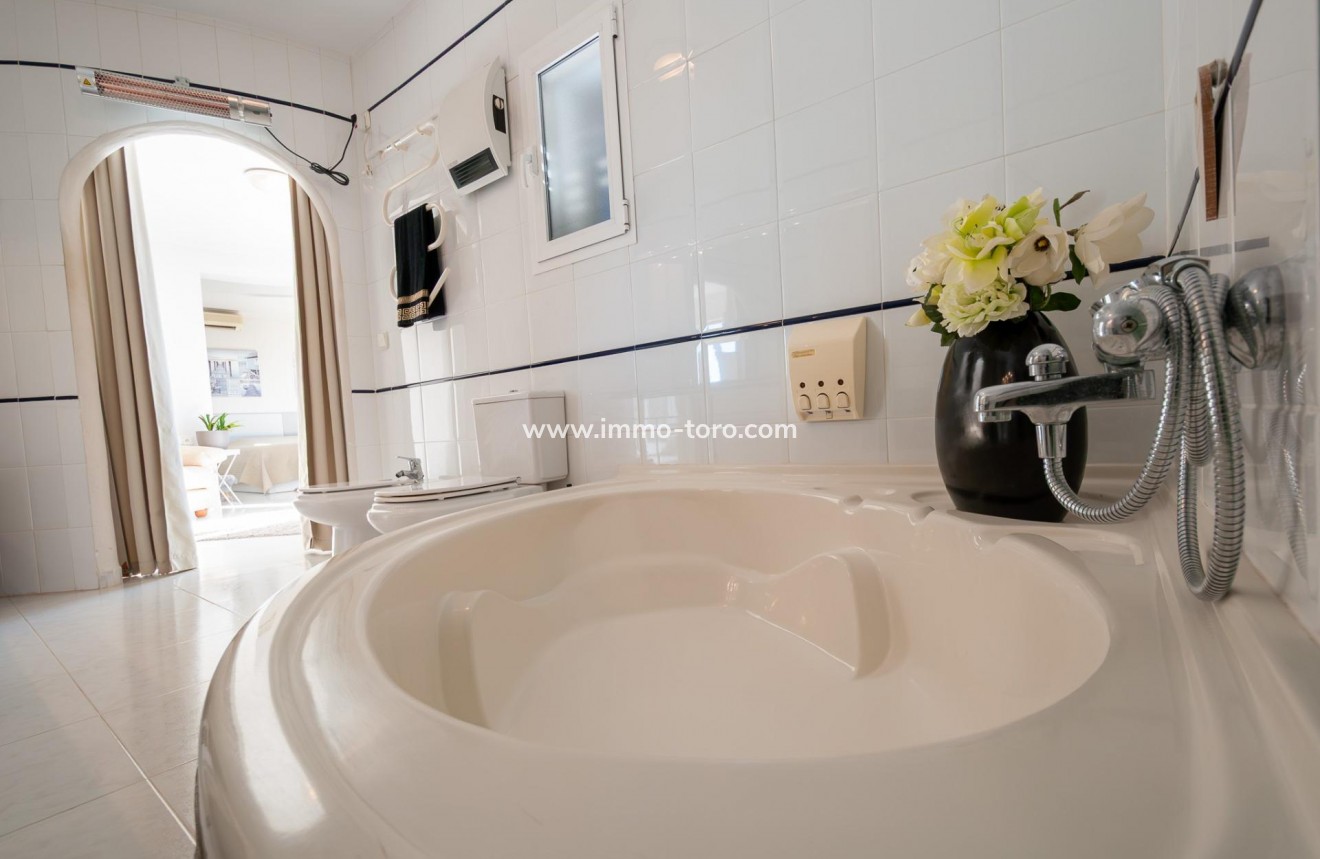 Resale - Villa - Calpe - Enchinent