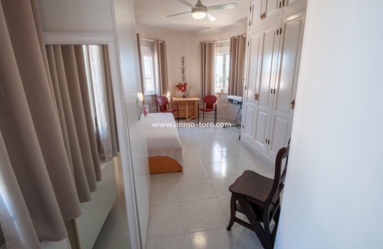 Resale - Villa - Calpe - Enchinent