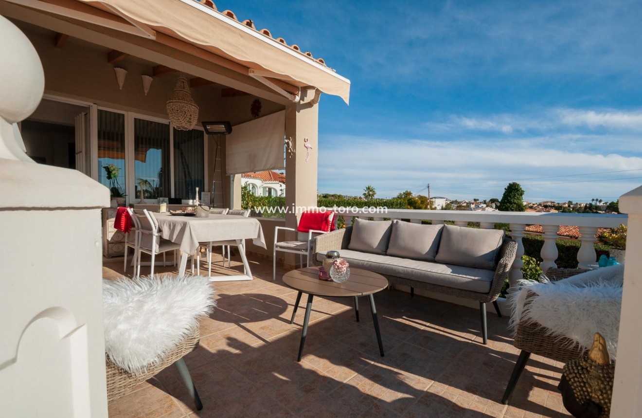 Resale - Villa - Calpe - Enchinent
