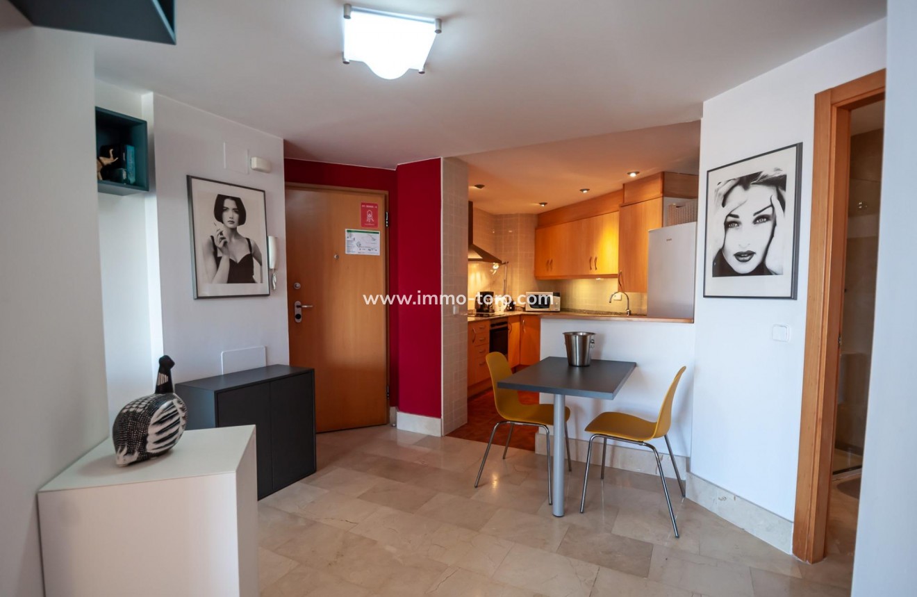 Resale - Apartment - Calpe - Playa de Fossa-Levante