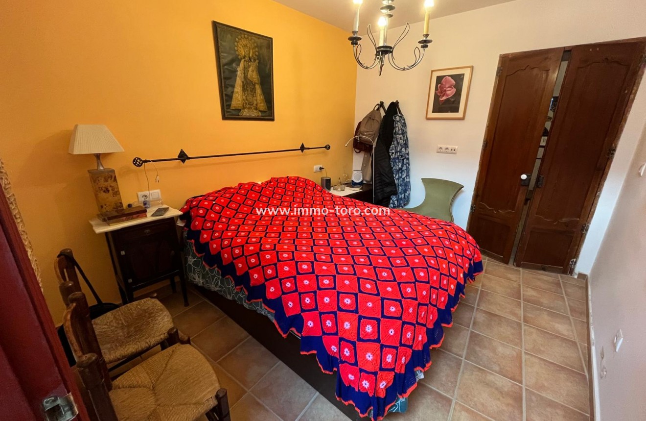 Revente - Maison de village  - Orba