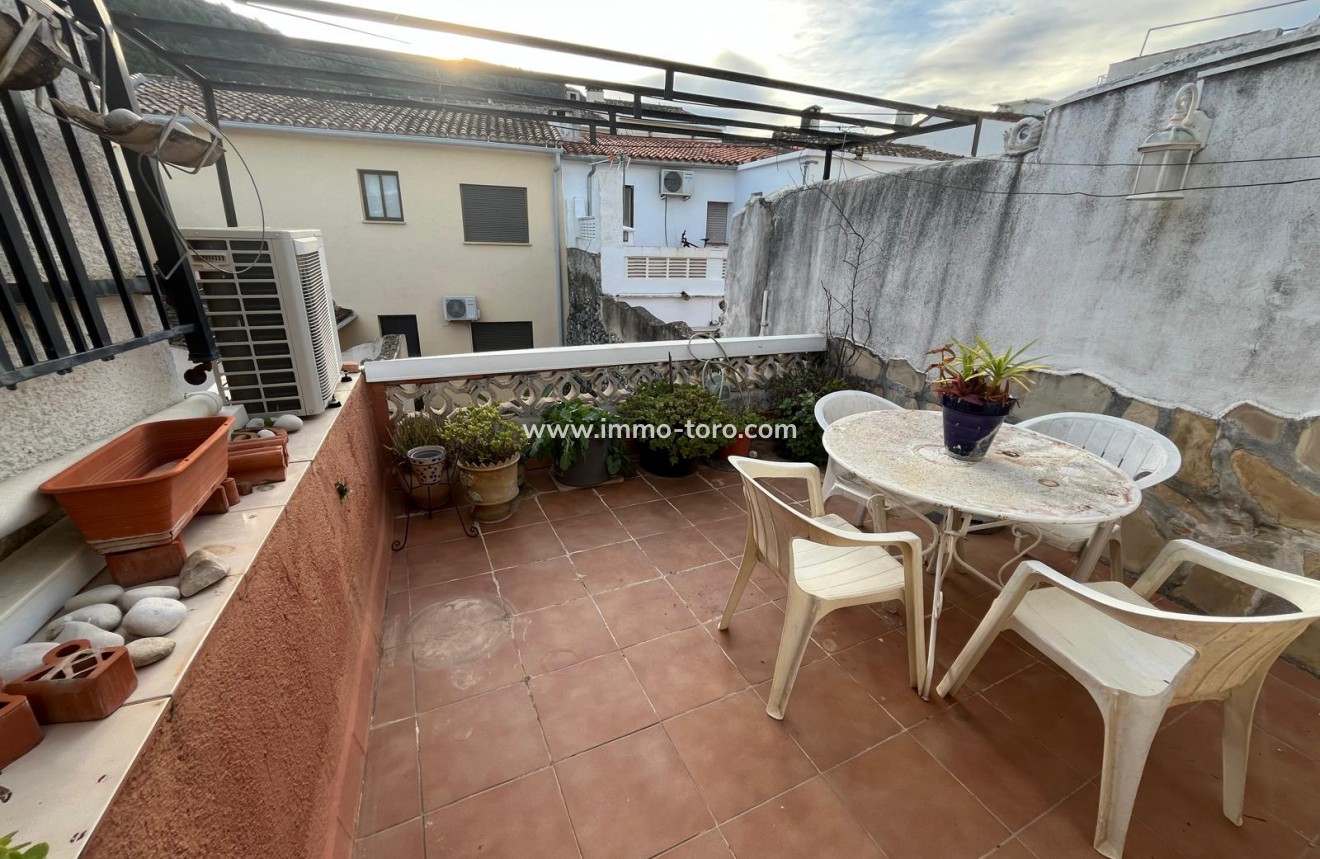 Revente - Maison de village  - Orba