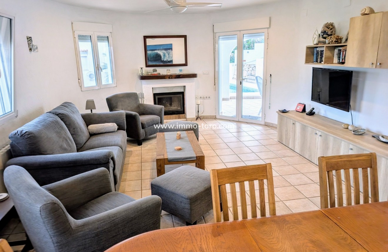 Resale - Villa - Benissa - Fanadix