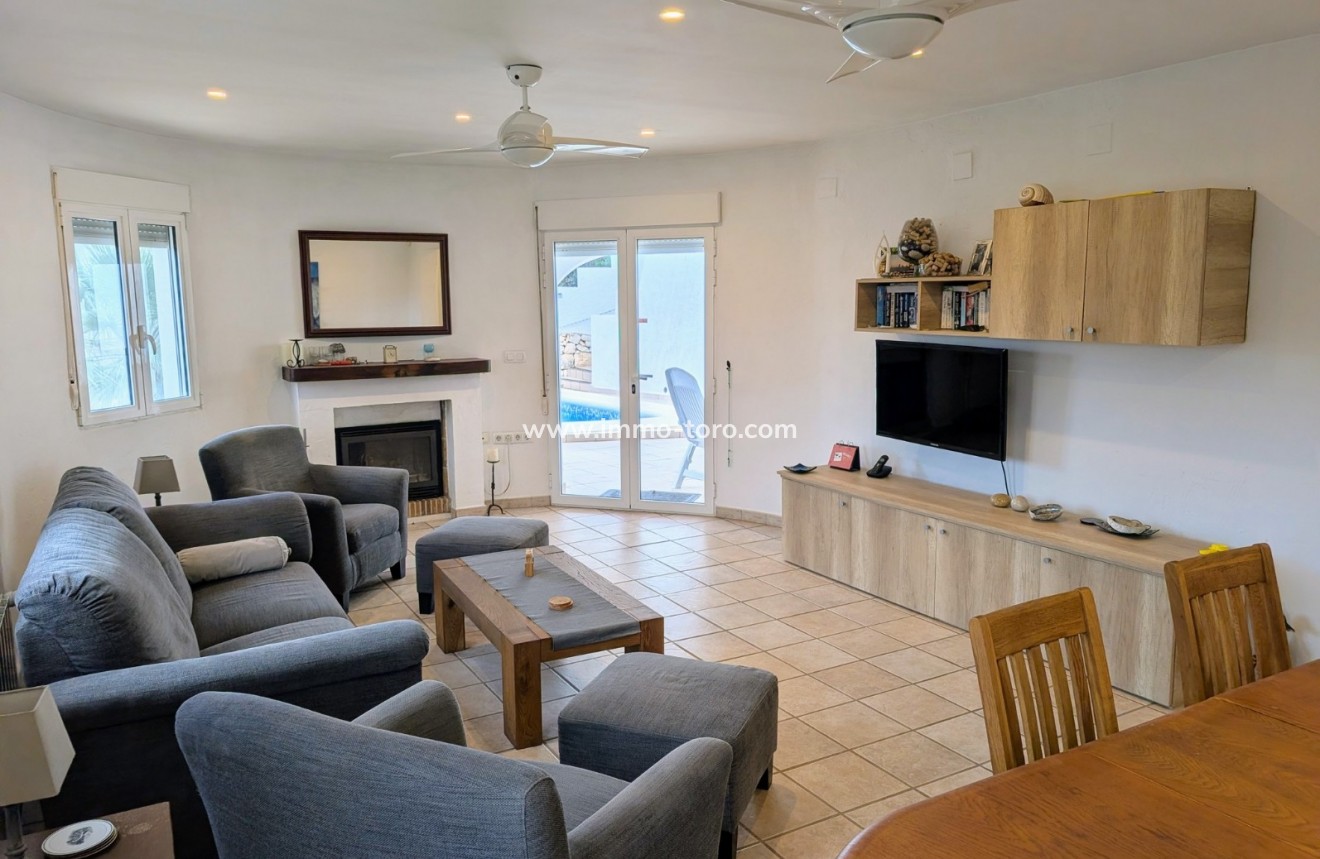 Resale - Villa - Benissa - Fanadix