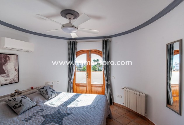 Resale - Villa - Calpe - Cometa