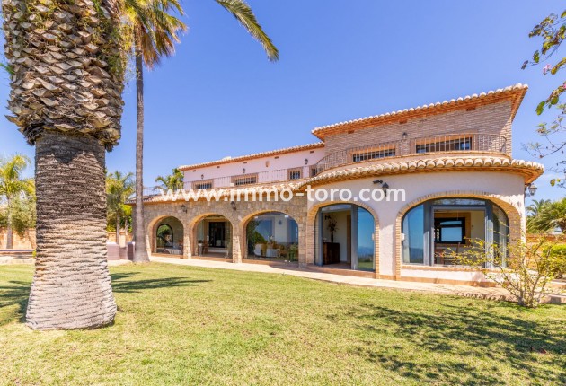 Resale - Villa - Benissa - Benimarco