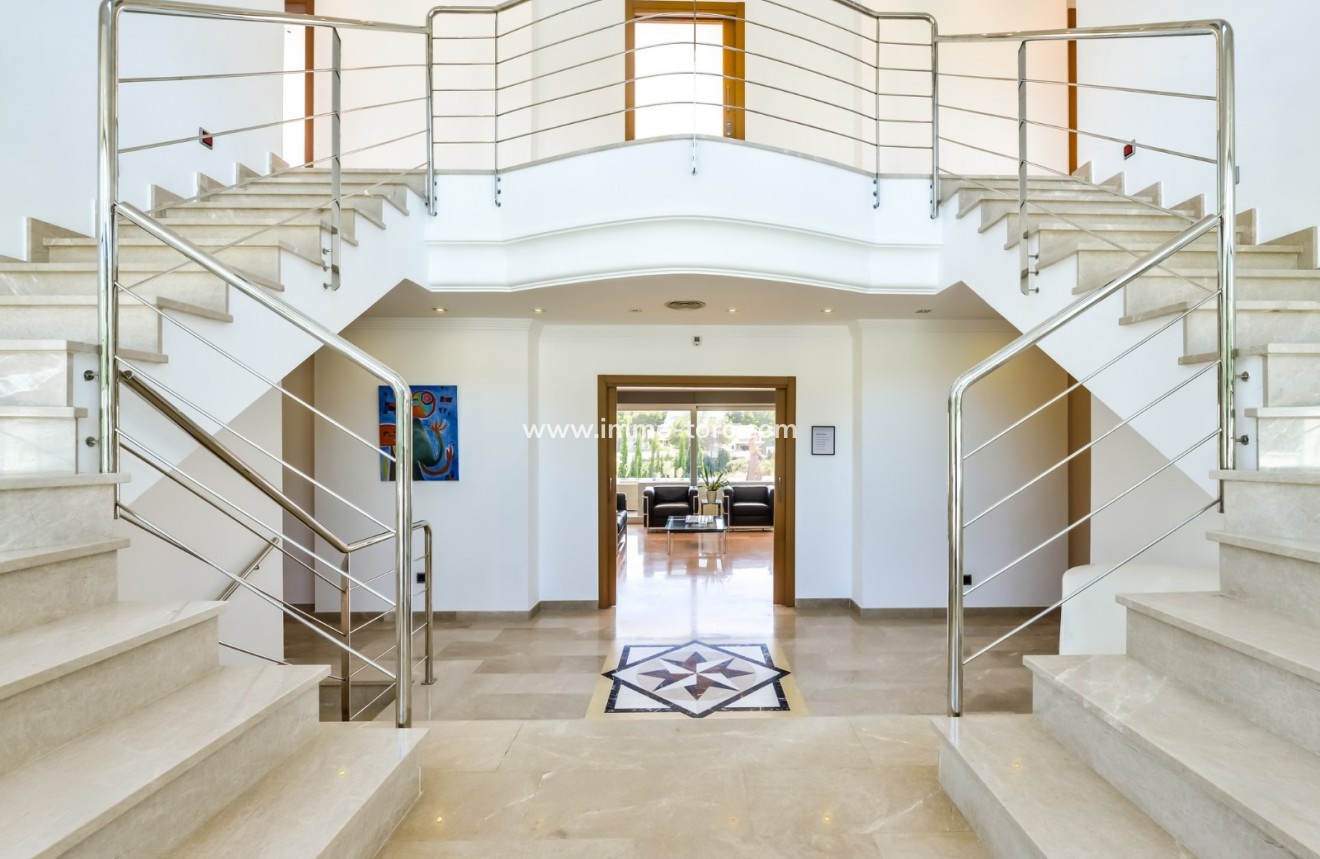 Resale - Villa - Benissa - La Fustera