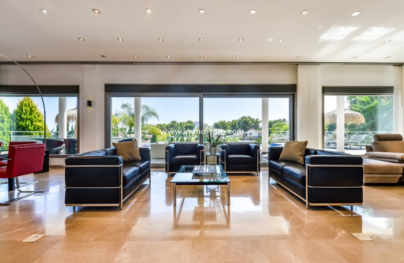 Resale - Villa - Benissa - La Fustera