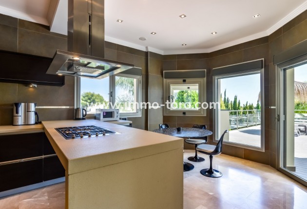 Resale - Villa - Benissa - La Fustera